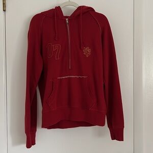 Universal Studios Harry Potter world gryffindor quarter zip